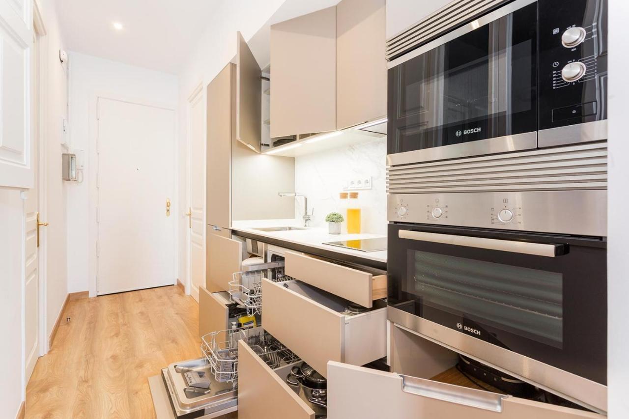 Cozy Apartment Close To Passeig De Gracia Barcelona Exterior foto